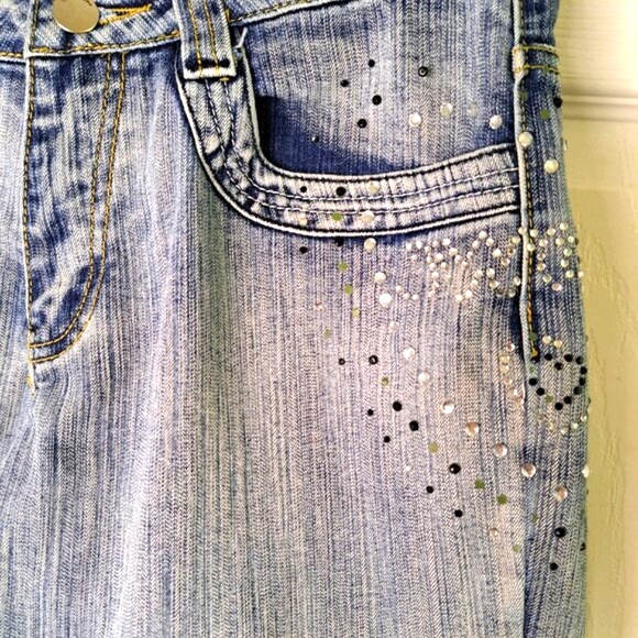 Crest Capris Rhinestone Sparkle Embellished Denim size 9/10 - Picture 5 of 8